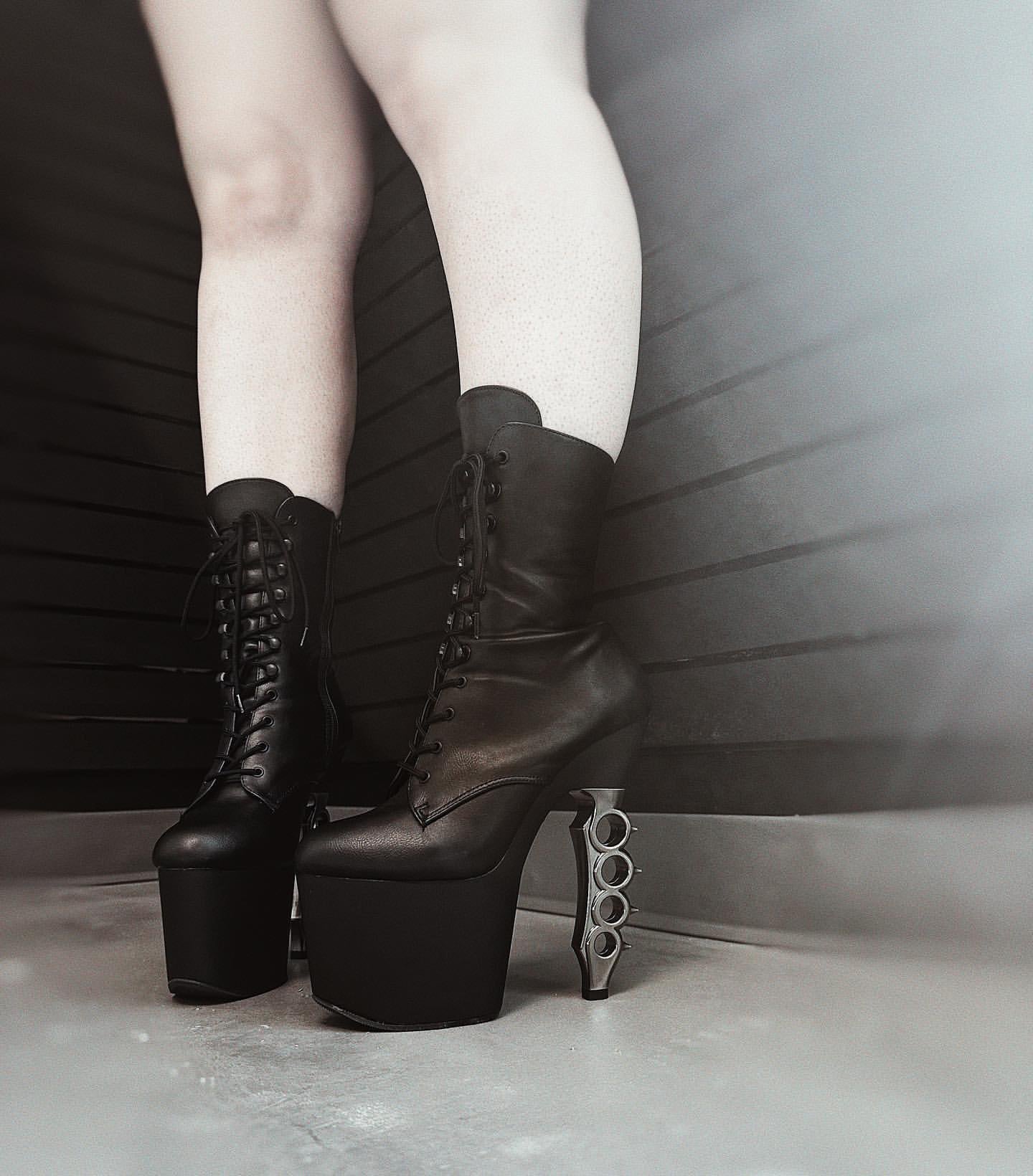 Pleaser Irongrip 1020 - Kinky-shoes