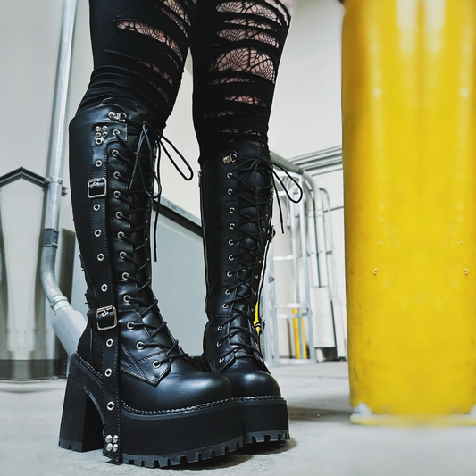 DemoniaCult Assault 218 - Kinky-shoes