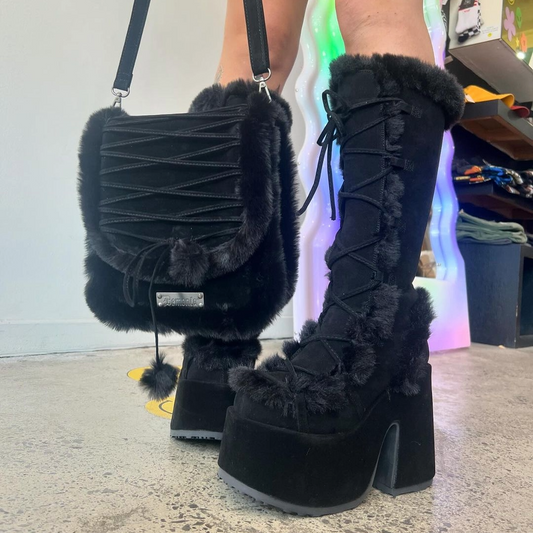 DemoniaCult HB 663 - Crossbody Bag - Kinky-shoes