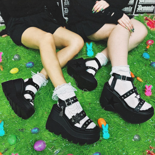 DemoniaCult Dynamite 12 - Kinky-shoes