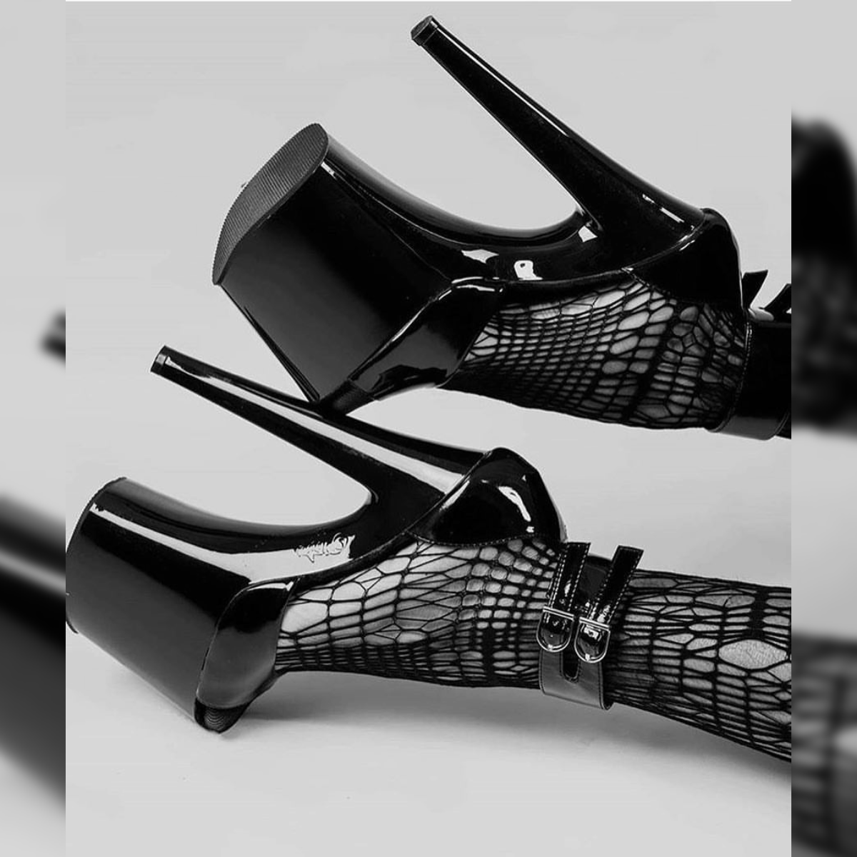 Pleaser Xtreme 875 - Kinky-shoes