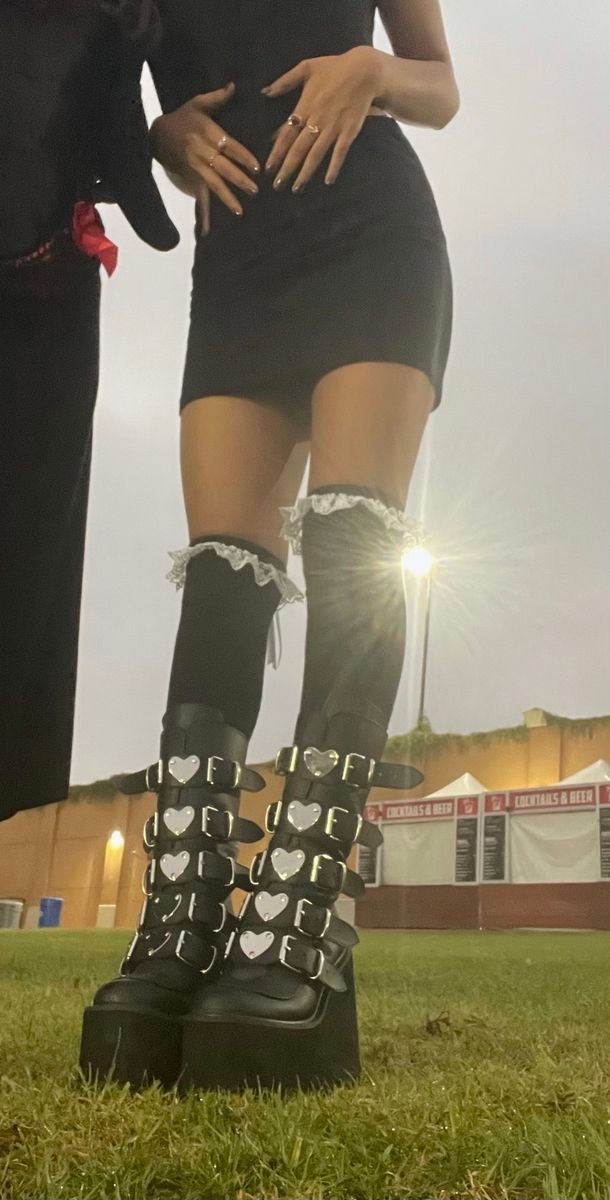 DemoniaCult Swing 230