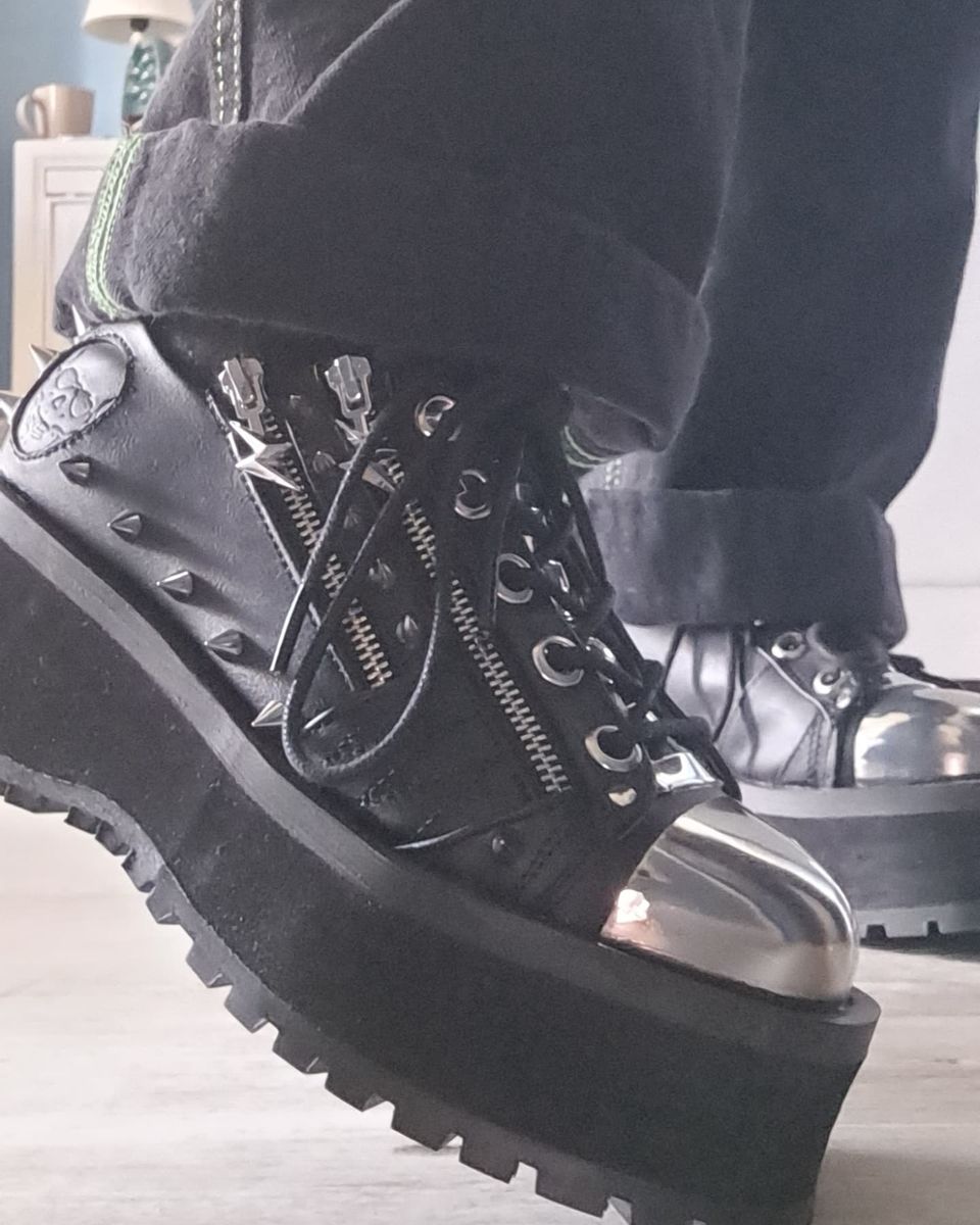 DemoniaCult Gravedigger 04 - Kinky-shoes