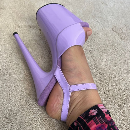 Pleaser Flamingo 809