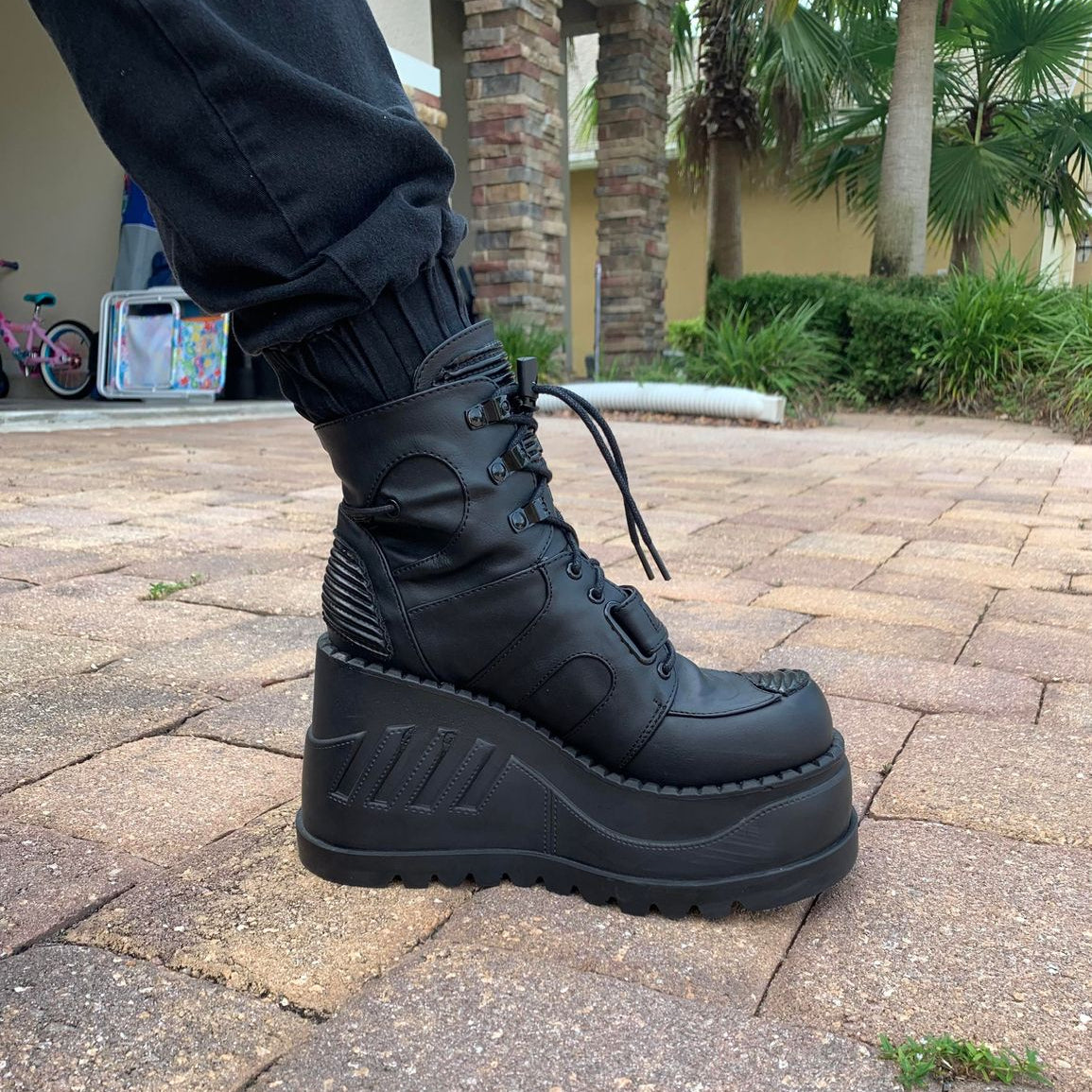 DemoniaCult Stomp 13