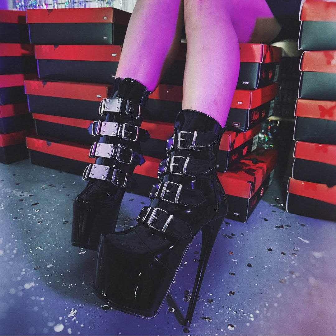 Pleaser Jubilant 1023