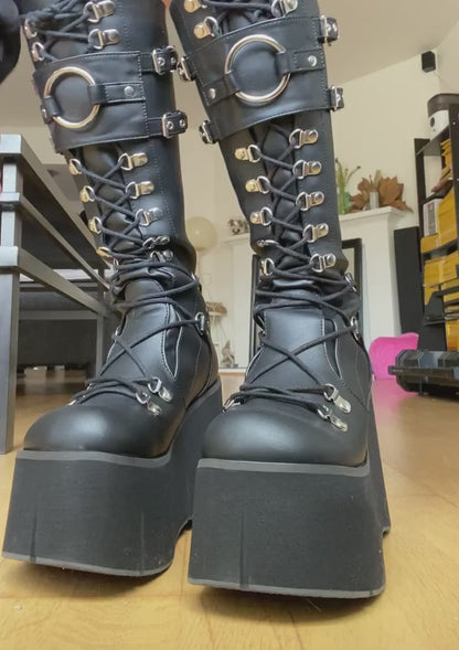 DemoniaCult Kera 200