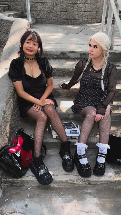 DemoniaCult Nylon Heart Ruffle Sokjes | DH 15